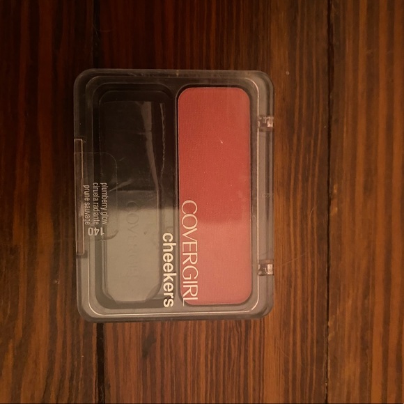 Makeup Bundle - Picture 2 of 11